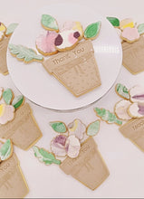 Load image into Gallery viewer, Flower Pot Shortbreads