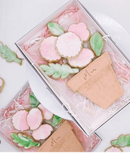 Load image into Gallery viewer, Flower Pot Shortbreads