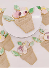 Load image into Gallery viewer, Flower Pot Shortbreads
