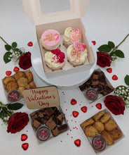 Load image into Gallery viewer, Valentines Cupcakes
