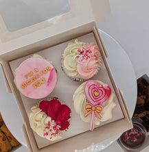 Load image into Gallery viewer, Valentines Cupcakes

